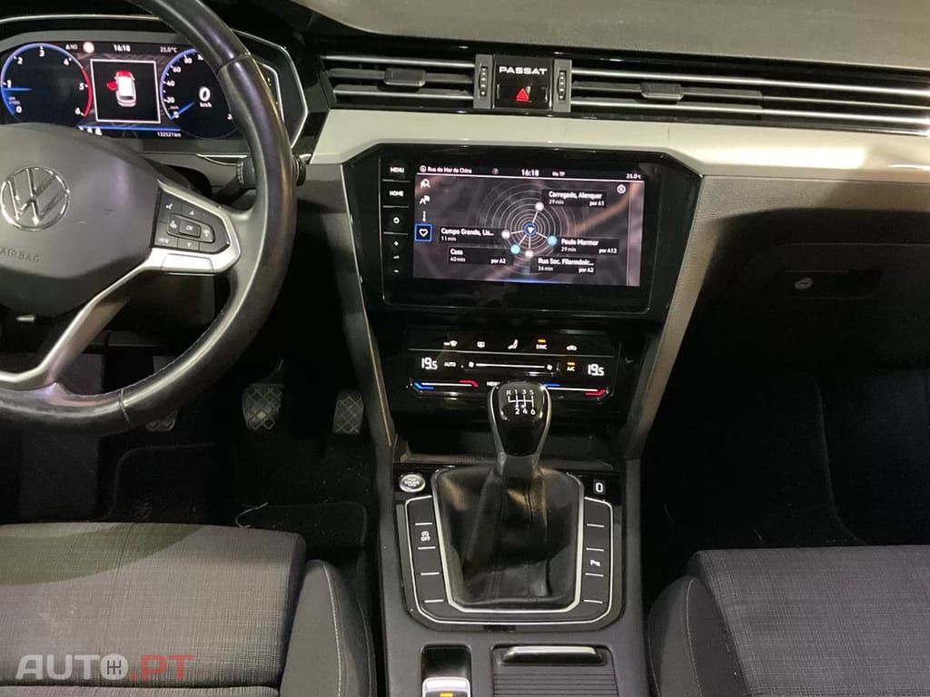Volkswagen Passat Variant 2.0 TDI Business — fotografia 4