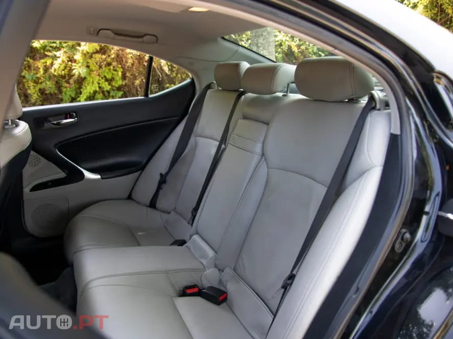 Lexus IS 200 d P.Executive 6G