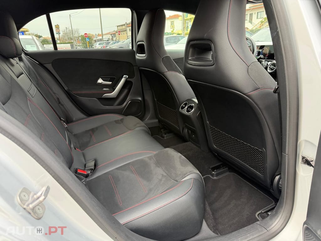 Mercedes-Benz A 250 e AMG Line