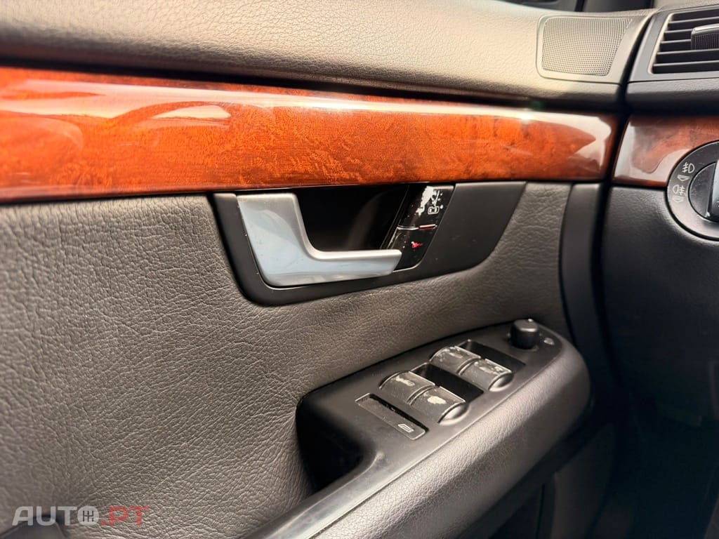 Audi A4 Avant 2.5 TDi quattro