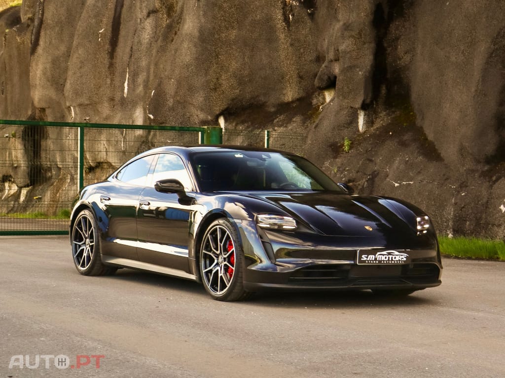 Porsche Taycan 4S