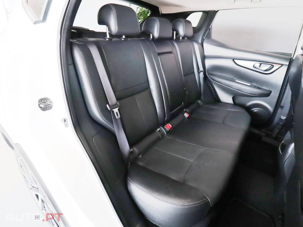 Nissan Qashqai 1.6 dCi Tekna Pele