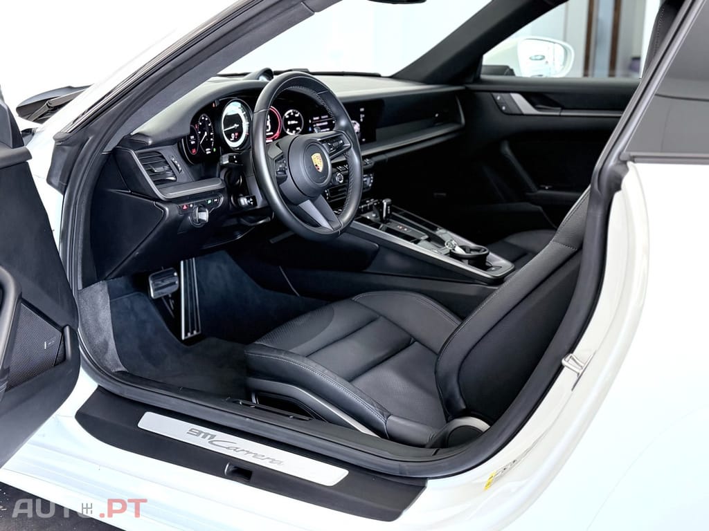 Porsche 911 Carrera PDK