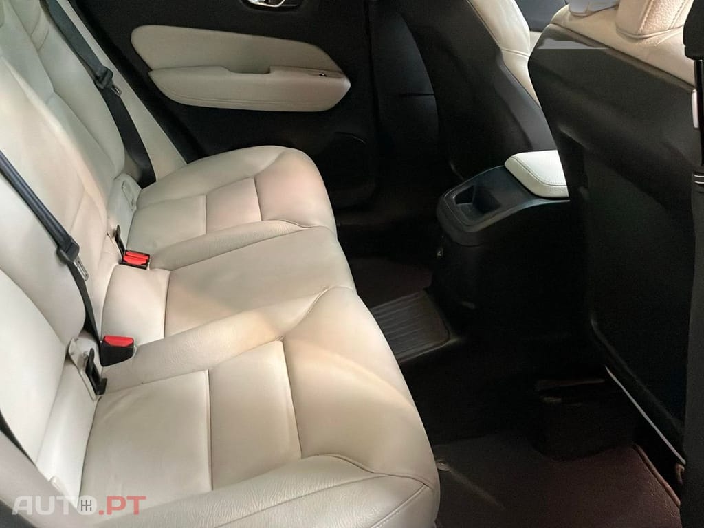 Volvo XC60 2.0 T8 PHEV Inscription AWD