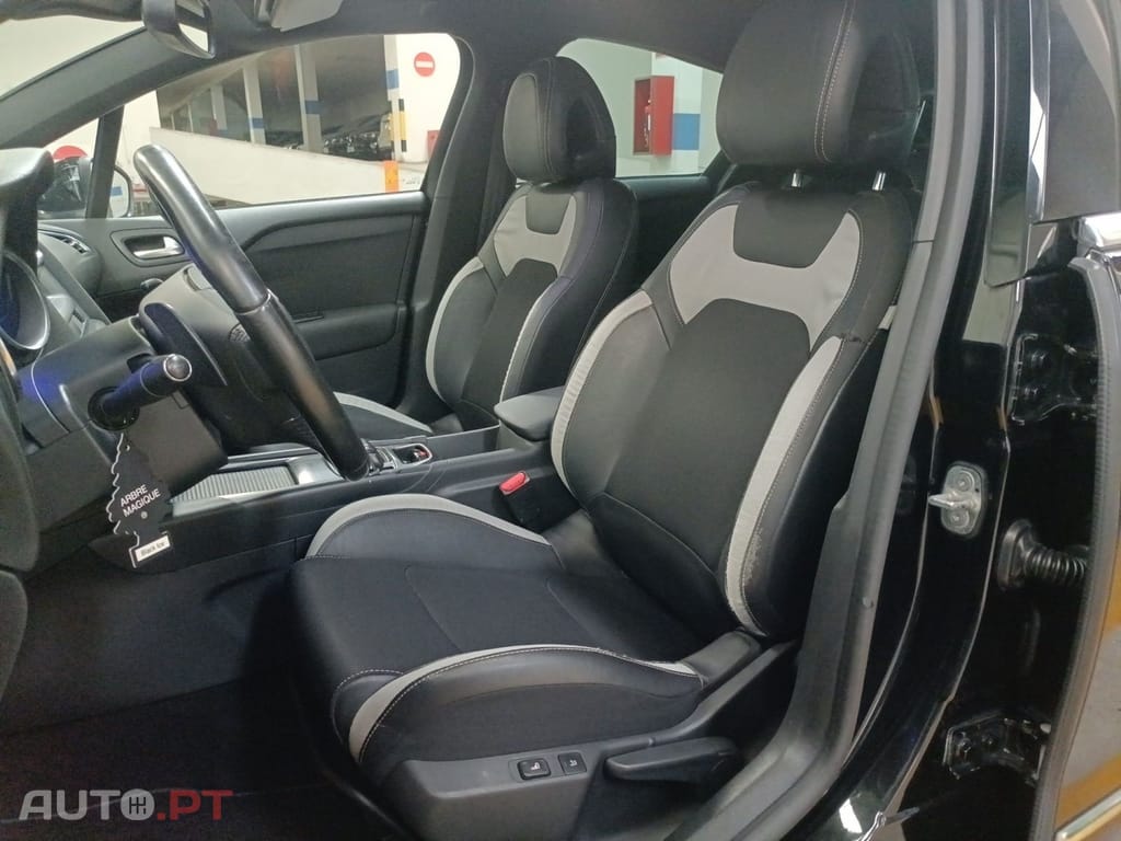 Citroen DS4 1.6 e-HDi So Chic CVP6