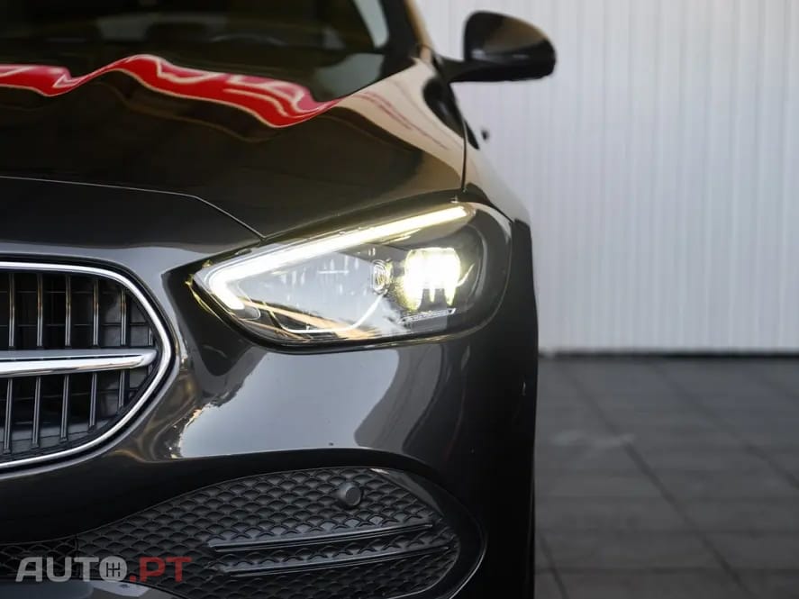 Mercedes-Benz C 300 e AMG Line