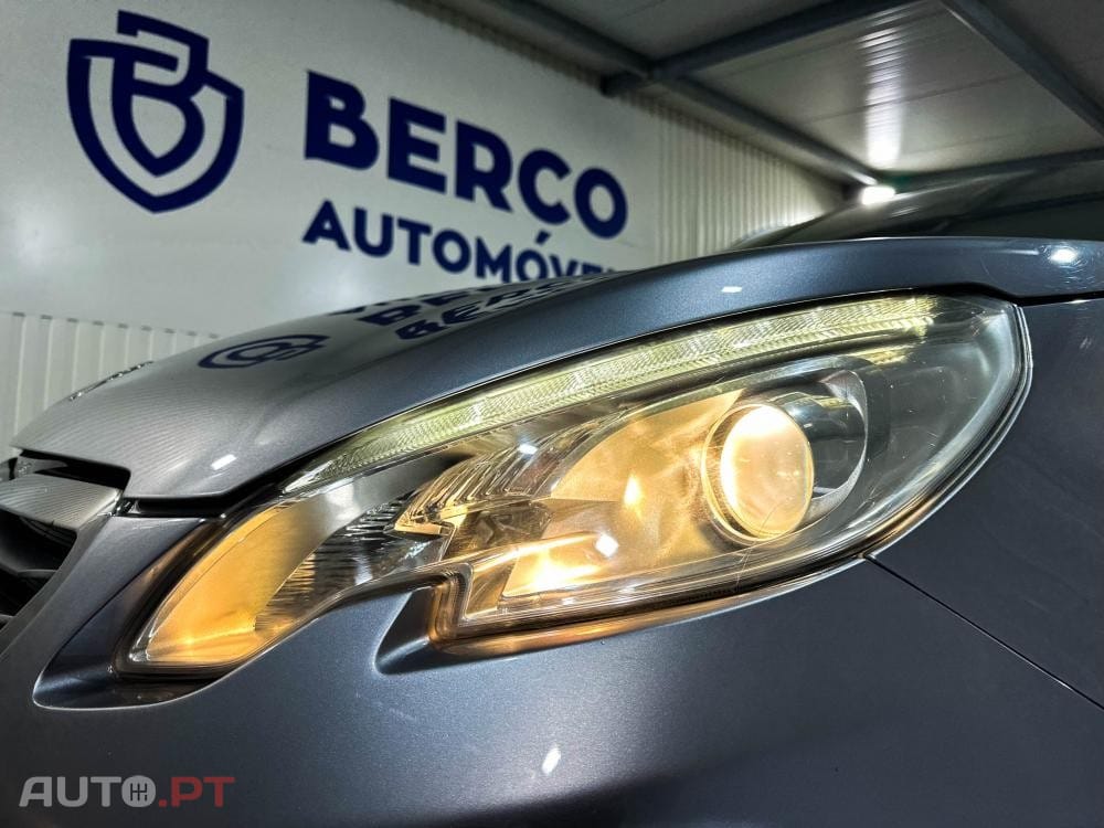 Peugeot 2008 1.6 e-HDi Allure 2-Tronic