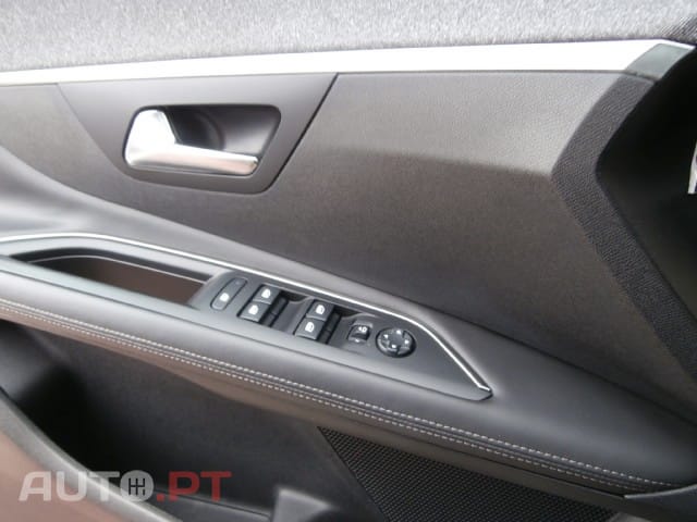 Peugeot 3008 1.6 BlueHDi Allure EAT6 J18