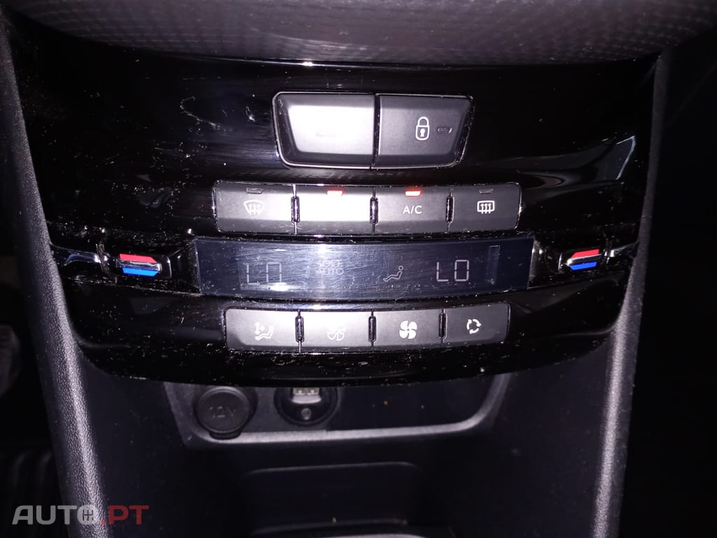 Peugeot 2008 1.2 VTI