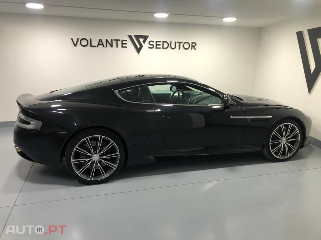 Aston Martin DB9 Coupe Touchtronic 2