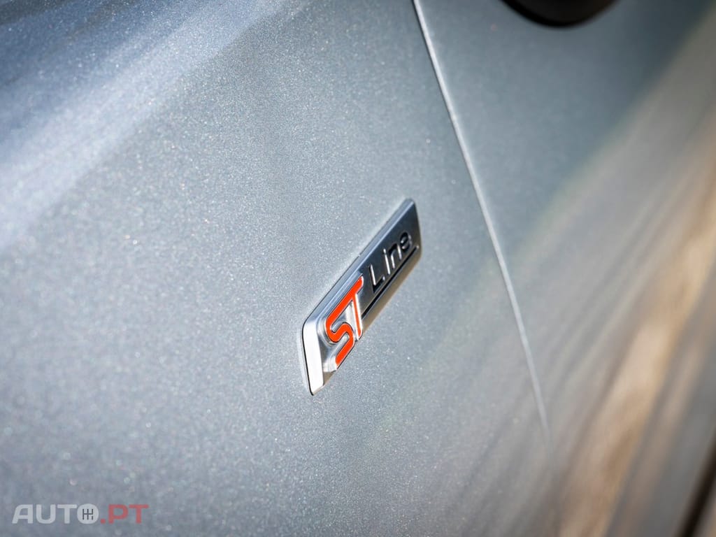 Ford Puma 1.0 EcoBoost MHEV ST-Line