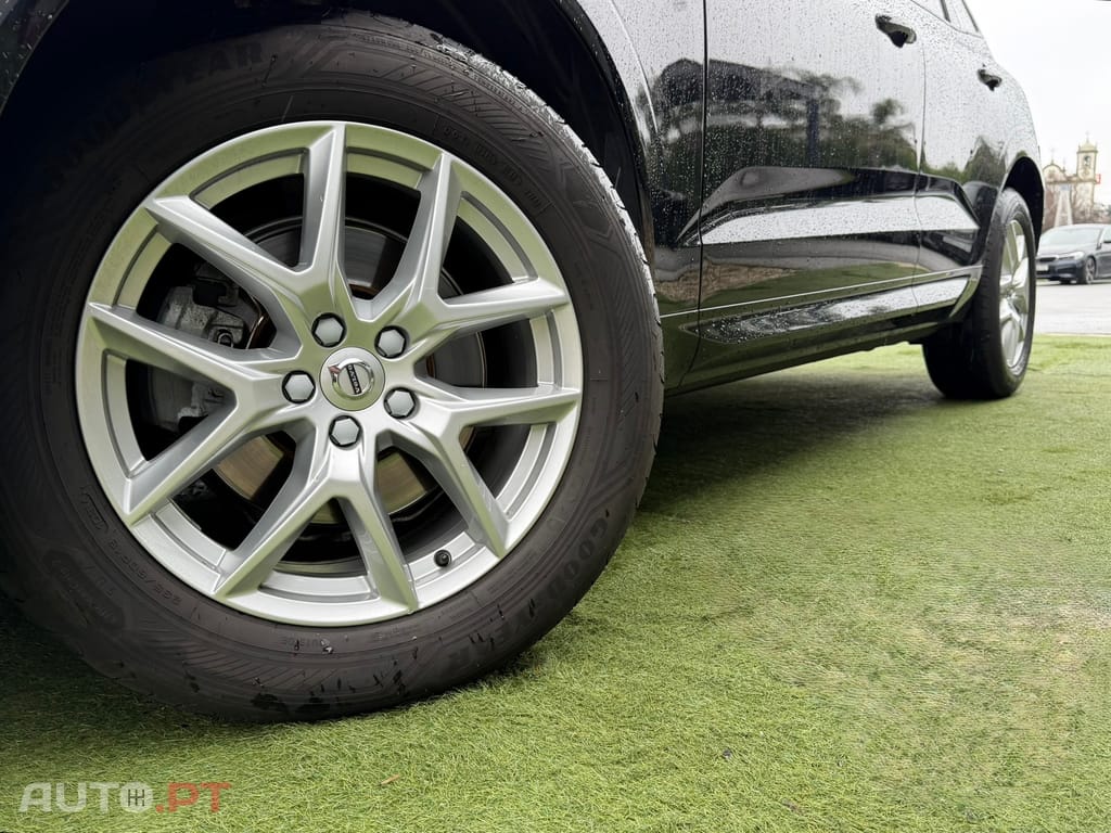 Volvo XC60 2.0 D4 Momentum Geartronic