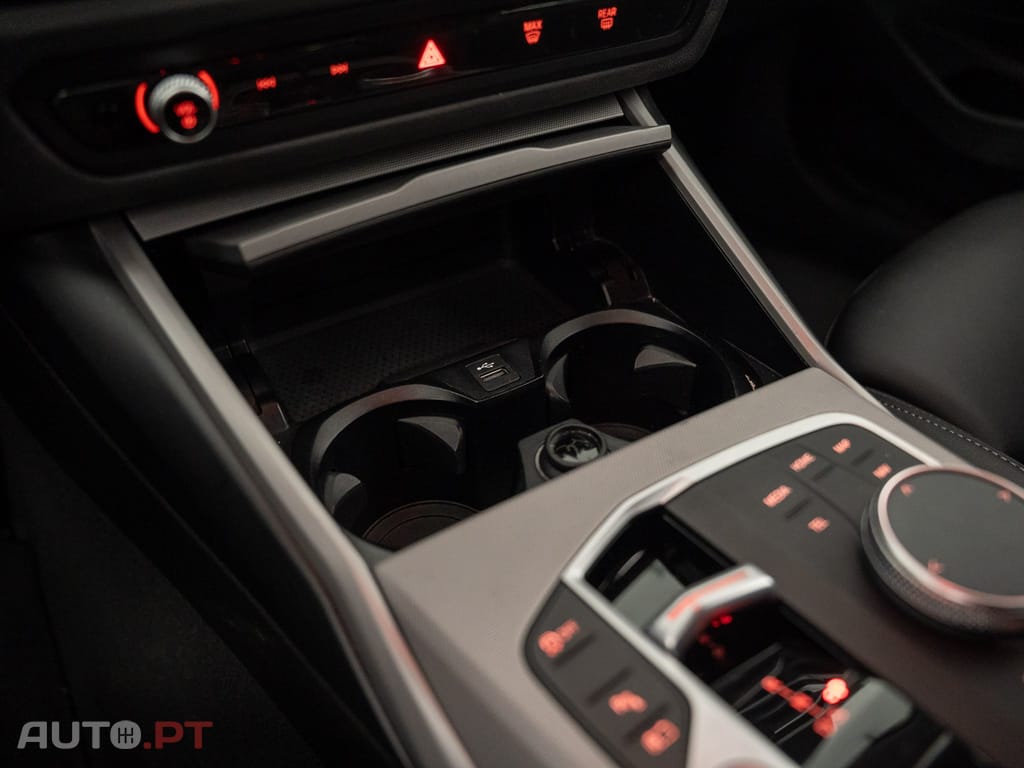 BMW 320 e Auto