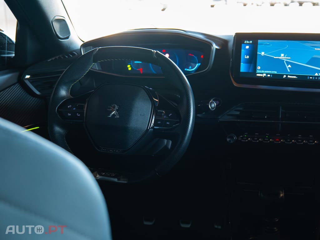 Peugeot 2008 1.2 PureTech GT