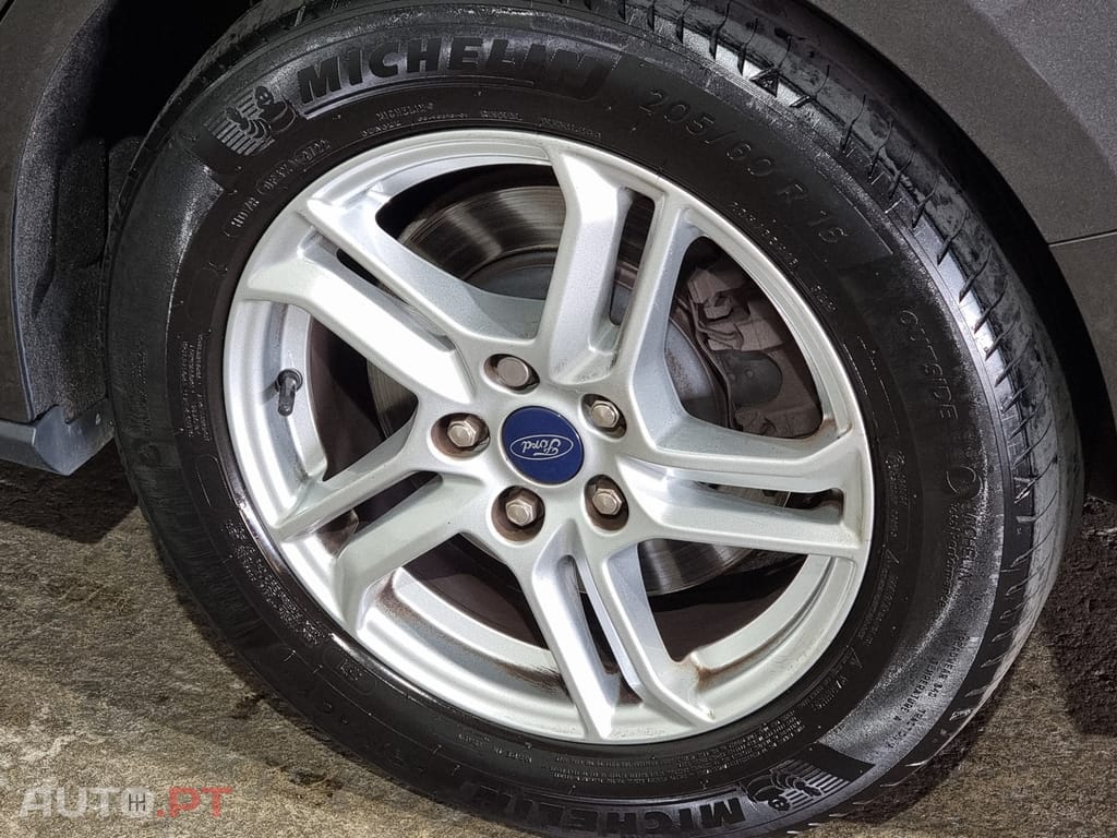 Ford Focus SW 1.5 TDCi EcoBlue Titanium