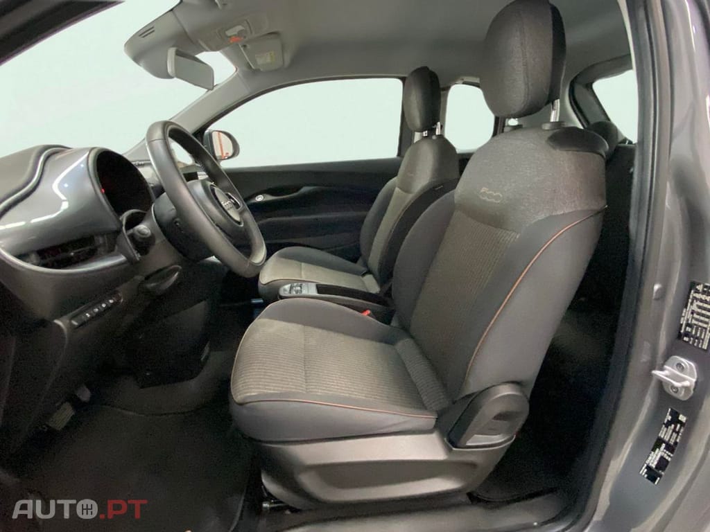 Fiat 500e 42 KWh Icon — fotografia 14