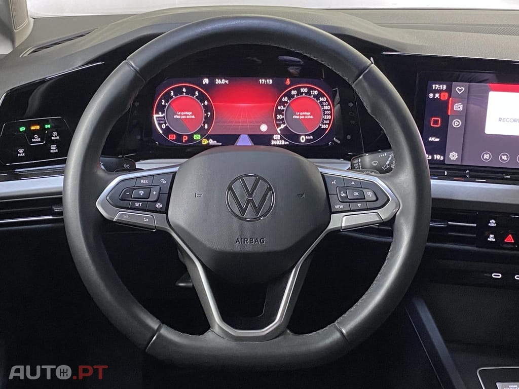 Volkswagen Golf 1.0 eTSI 110cv Life DSG Mhev