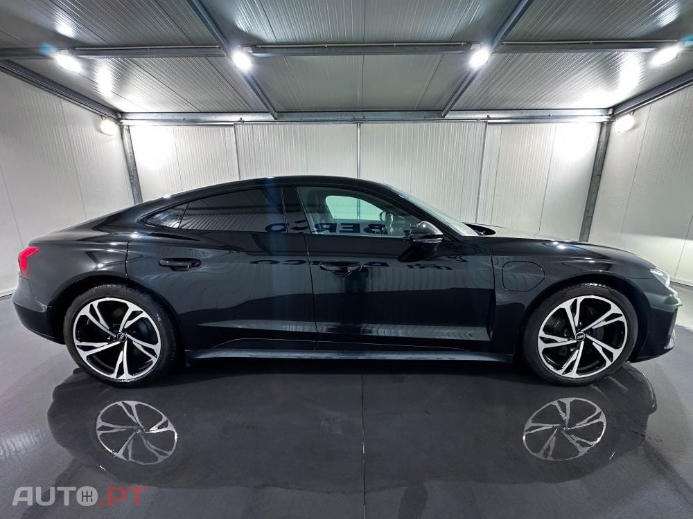 Audi E-Tron GT quattro