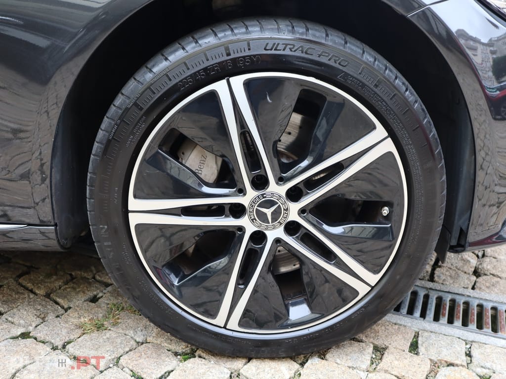 Mercedes-Benz C 300 de Avantgarde