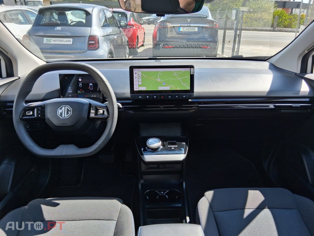 MG MG4 51 kWh Standard — fotografia 13