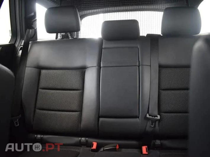 Mercedes-Benz E 300 Bluetec Hybrid Avantgarde