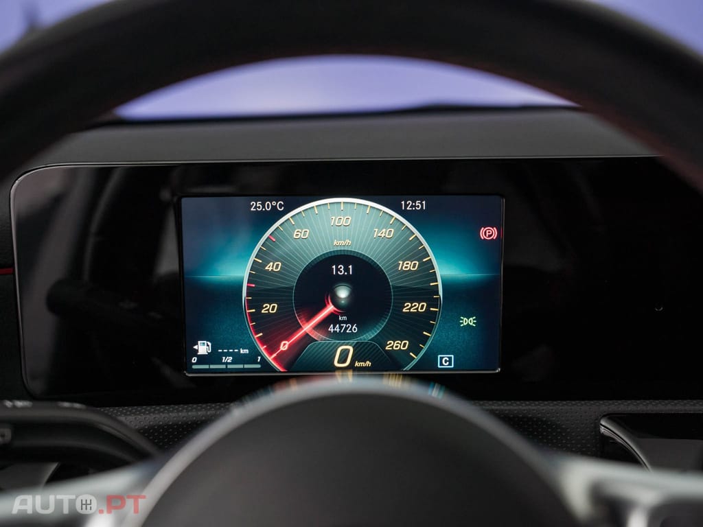 Mercedes-Benz A 180 d AMG Line