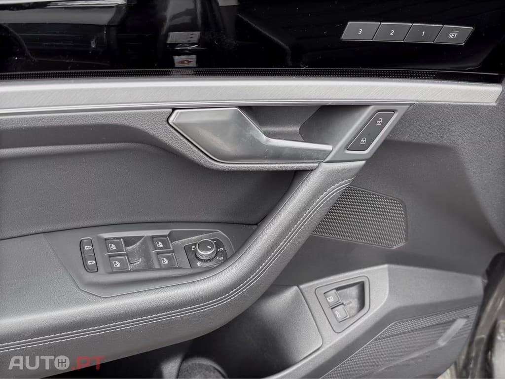 Volkswagen Touareg I.V.A DEDUTIVEL 3.0 TSI eHybrid