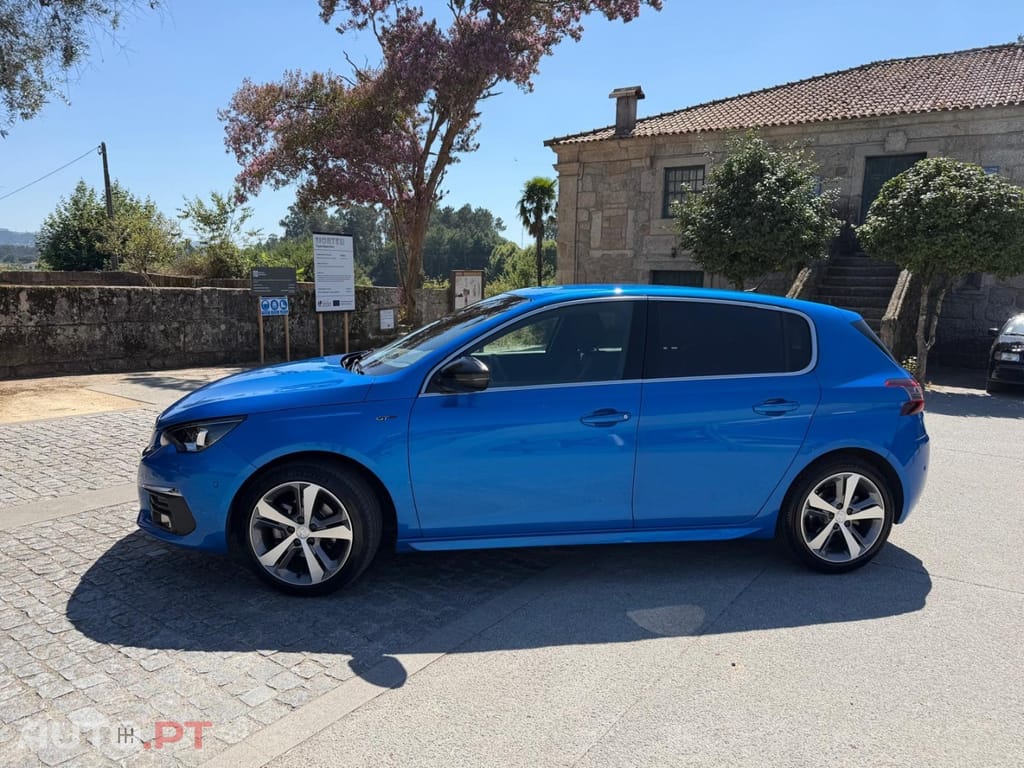 Peugeot 308 1.2 PureTech Allure Full LED EAT8