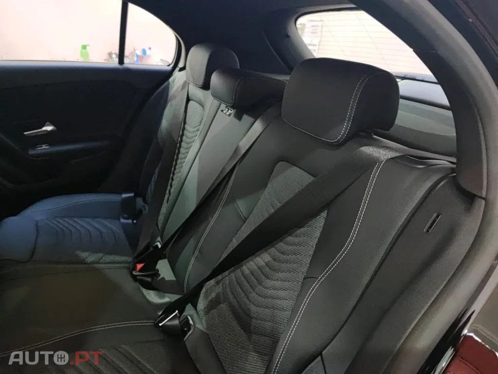 Mercedes-Benz A 250 e