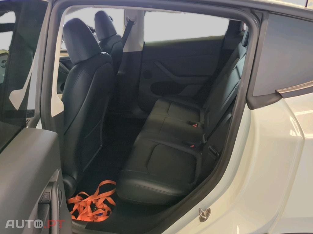 Tesla Model Y Long Range Dual Motor