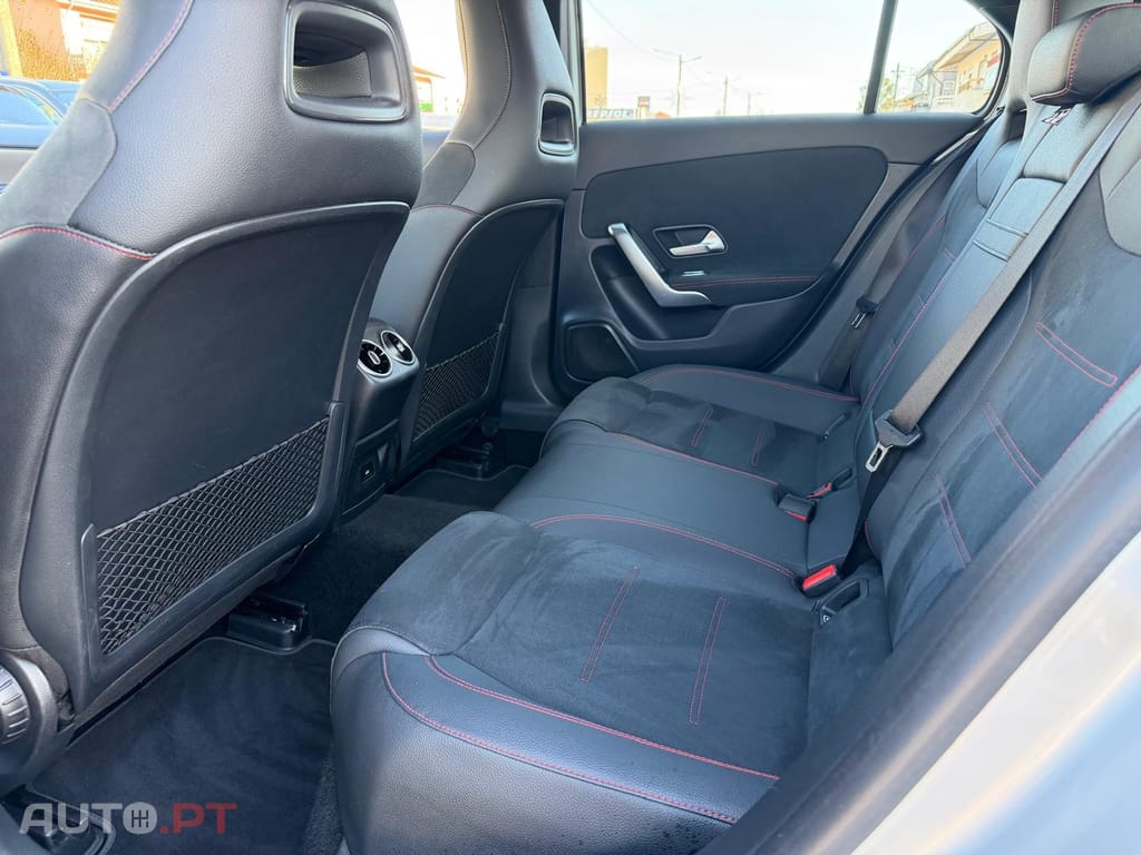 Mercedes-Benz A 250 e AMG Line