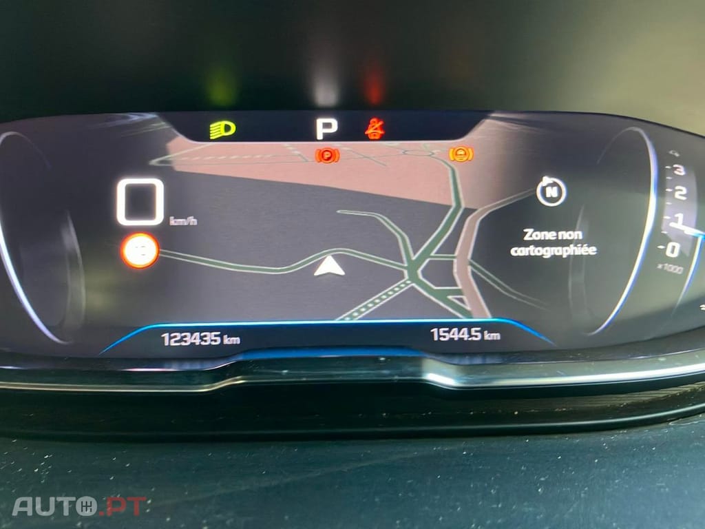 Peugeot 5008 1.5 BlueHDi Allure EAT8