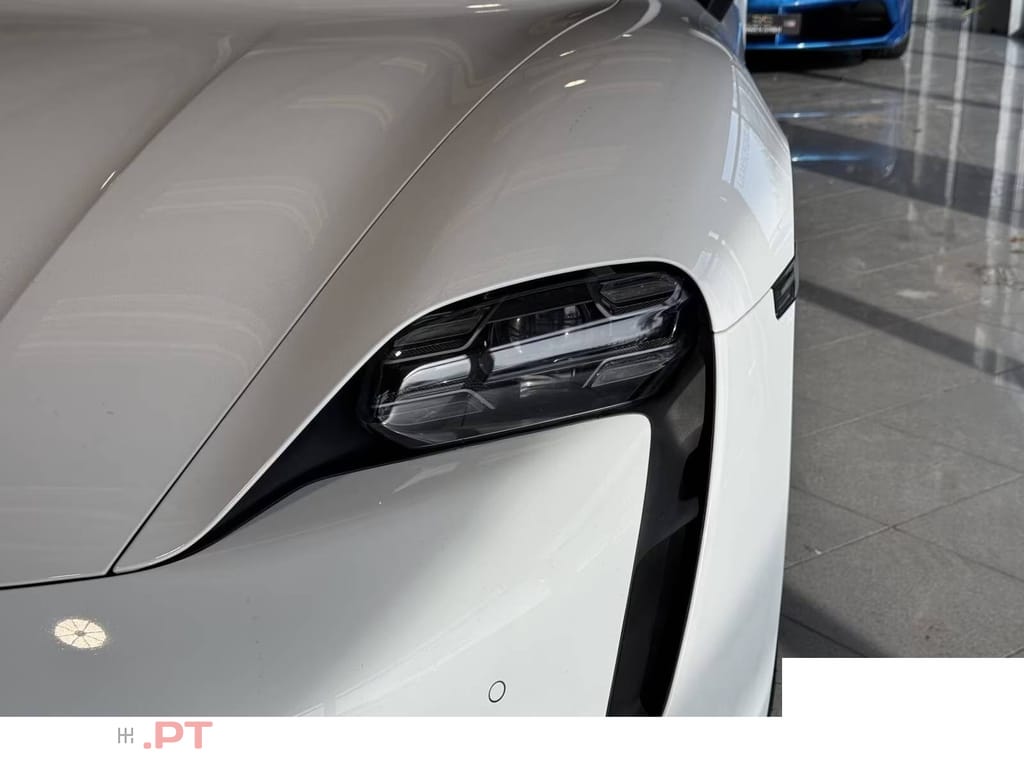 Porsche Taycan 4S Plus