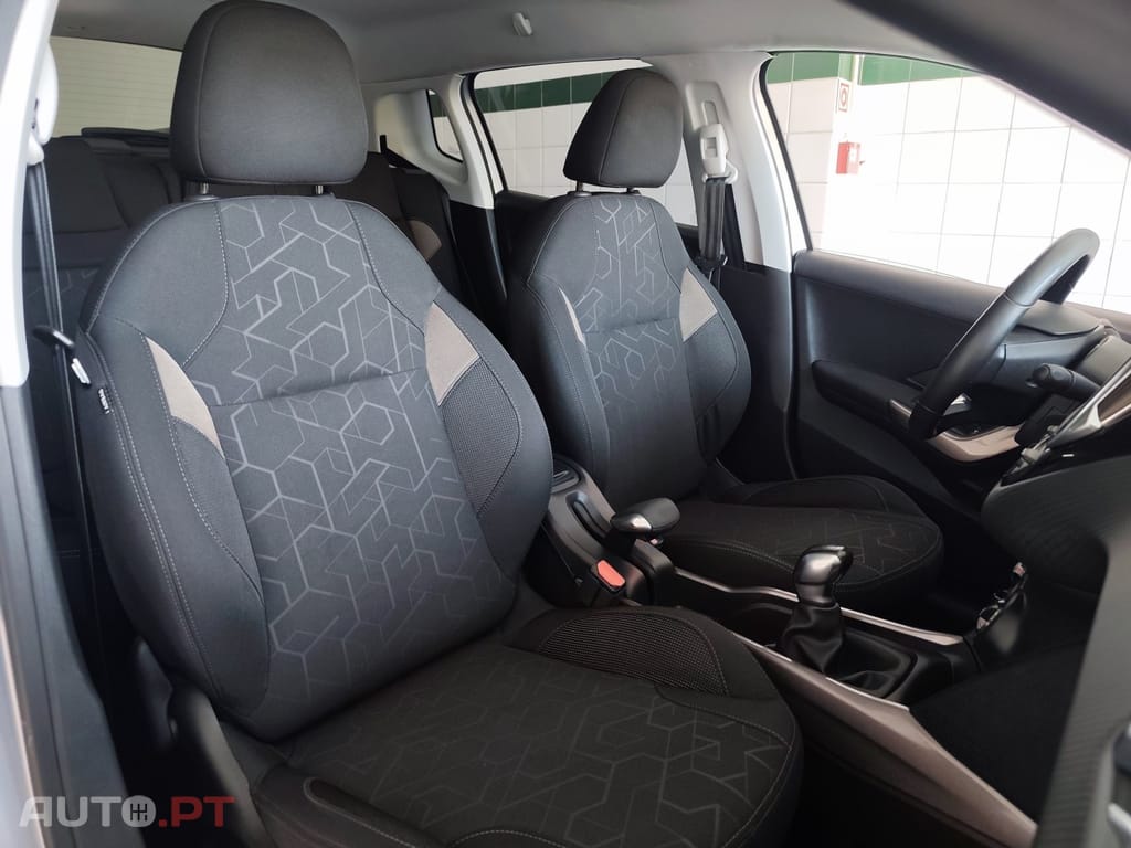 Peugeot 2008 1.6 BlueHDi Style