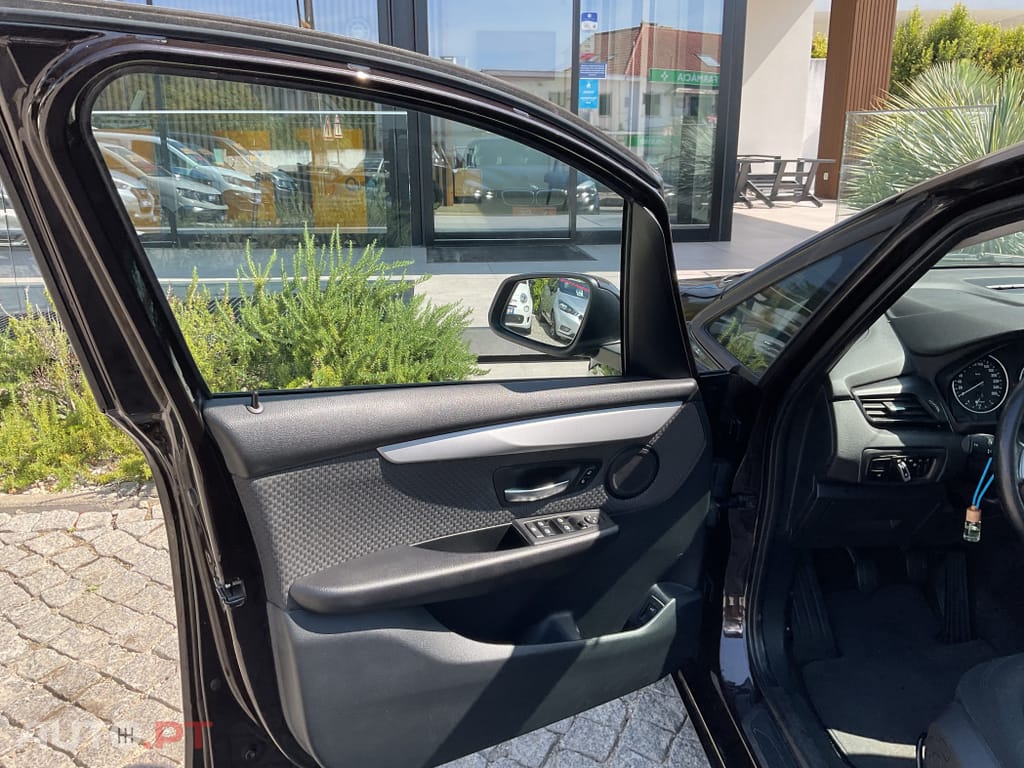 BMW 216 d