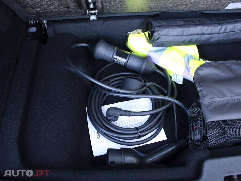 Volvo XC90 2.0 T8 PHEV Core AWD
