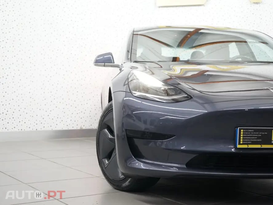 Tesla Model 3 Standard Range Plus RWD