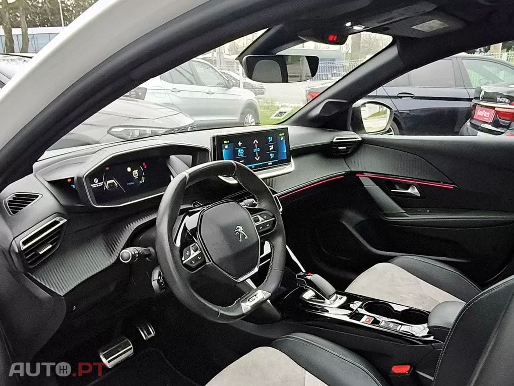 Peugeot E-208 50 kWh GT Pack