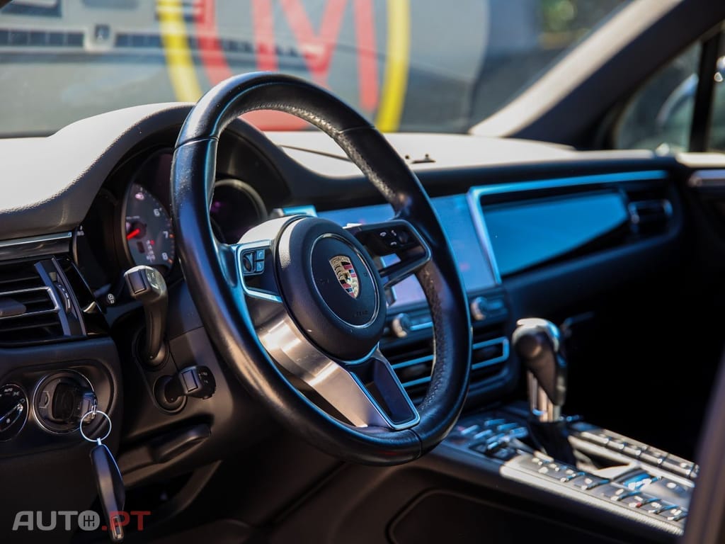 Porsche Macan S