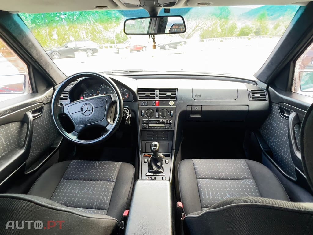 Mercedes-Benz C 220 W202