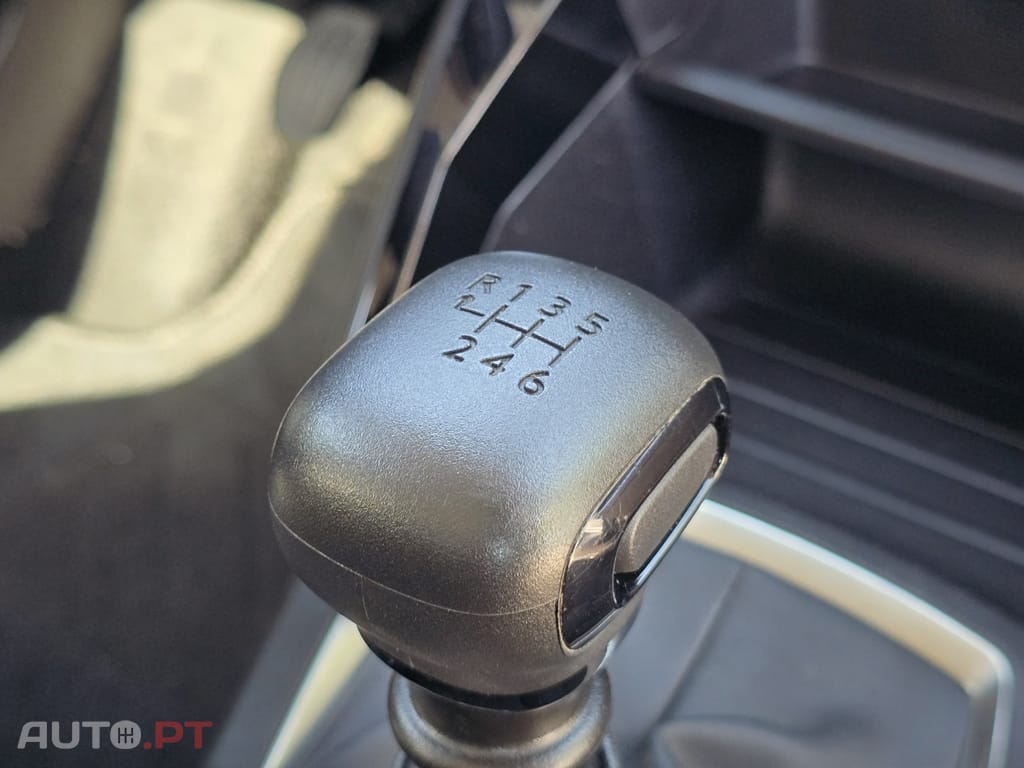 Peugeot 2008 BlueHDi 110 Active