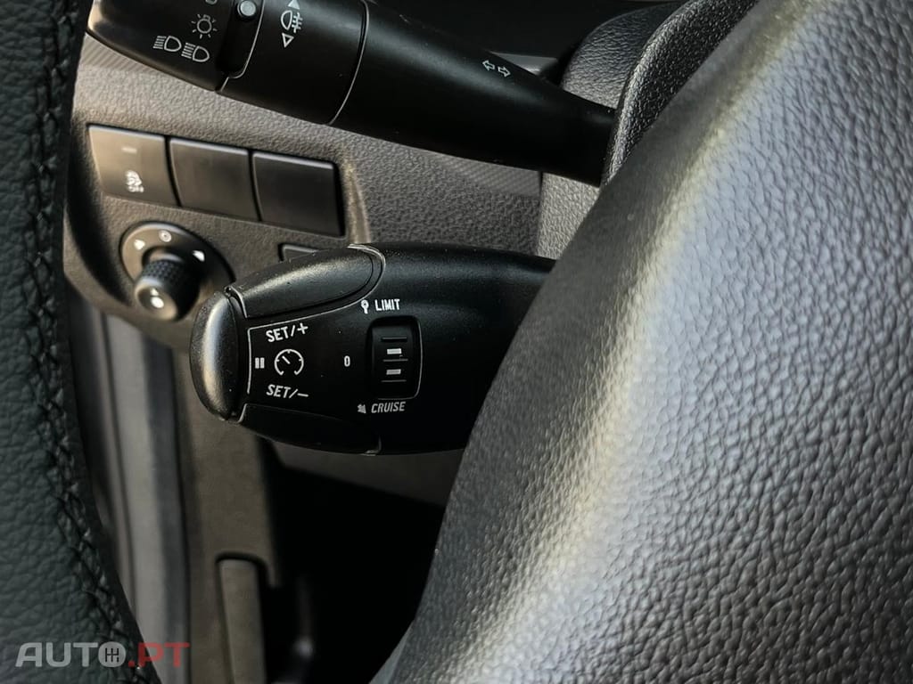 Peugeot Partner 5 LUGARES