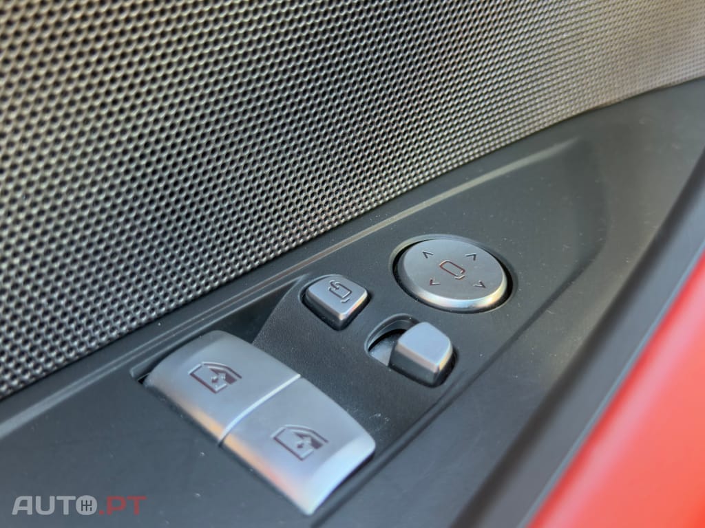 BMW M4 X-DRIVE CARBONO