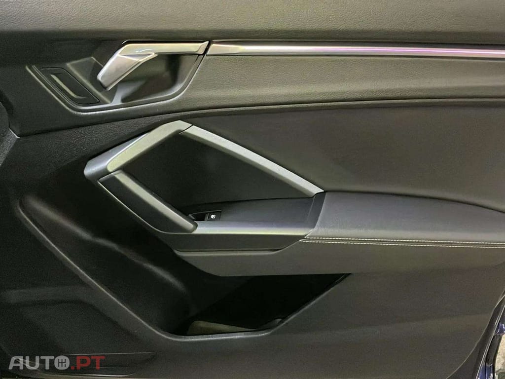 Audi Q3 45 TFSIe S line S tronic