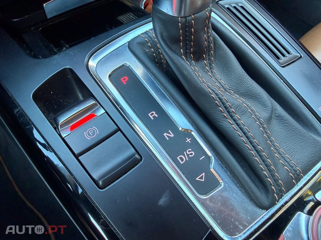 Audi A4 Avant 2.0 TDI SPORT S-TRONIC