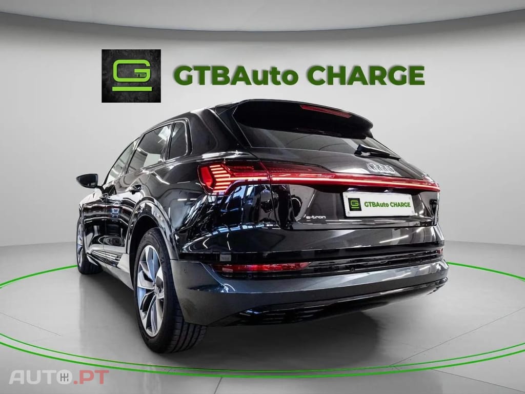 Audi E-Tron I.V.A DEDUTÍVEL  50 quattro advanced 