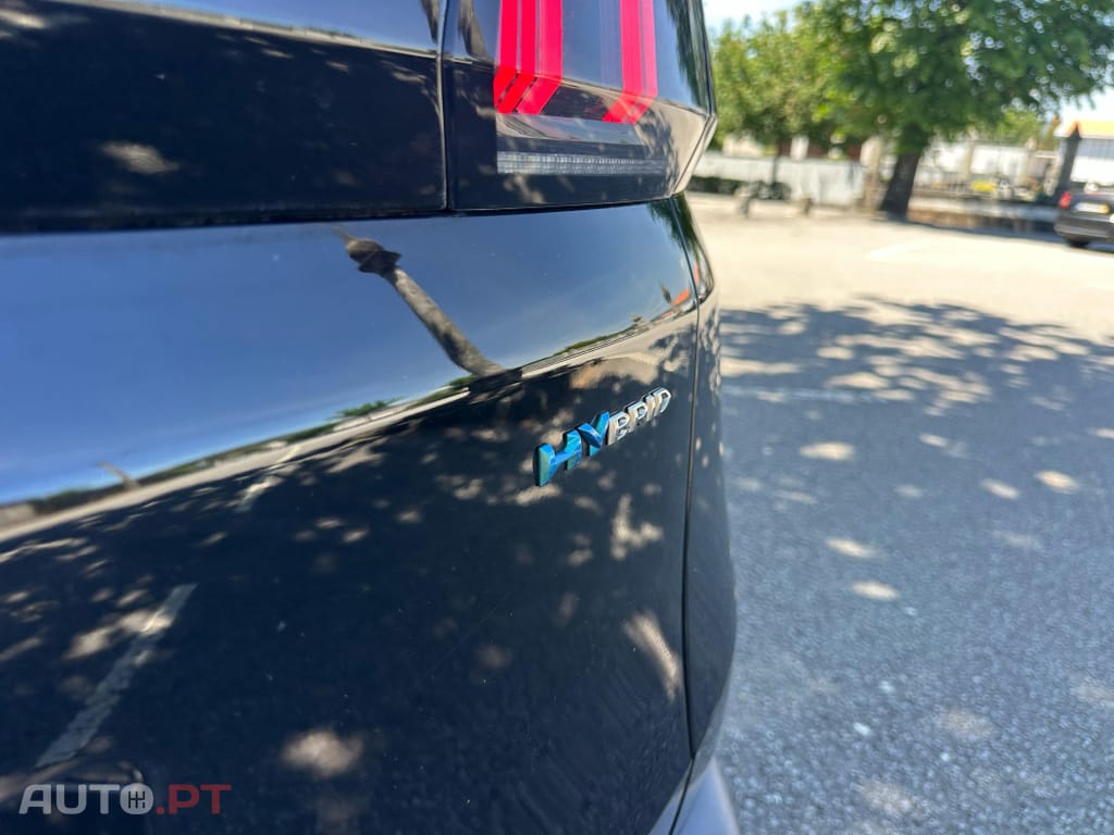 Peugeot 3008 1.6 Hybrid GT Pack e-EAT8