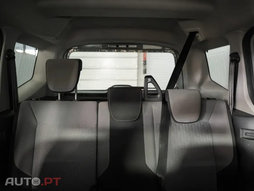 Ford Tourneo 1.0 EcoBoost Titanium