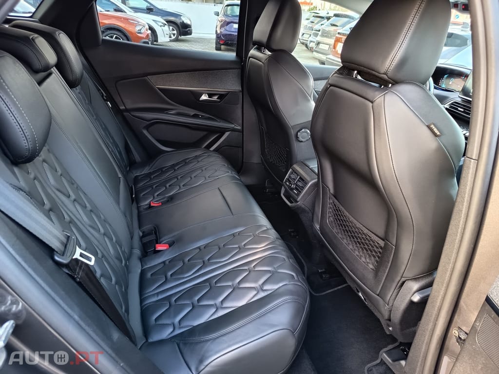 Peugeot 3008 1.6 Hybrid Allure Pack e-EAT8