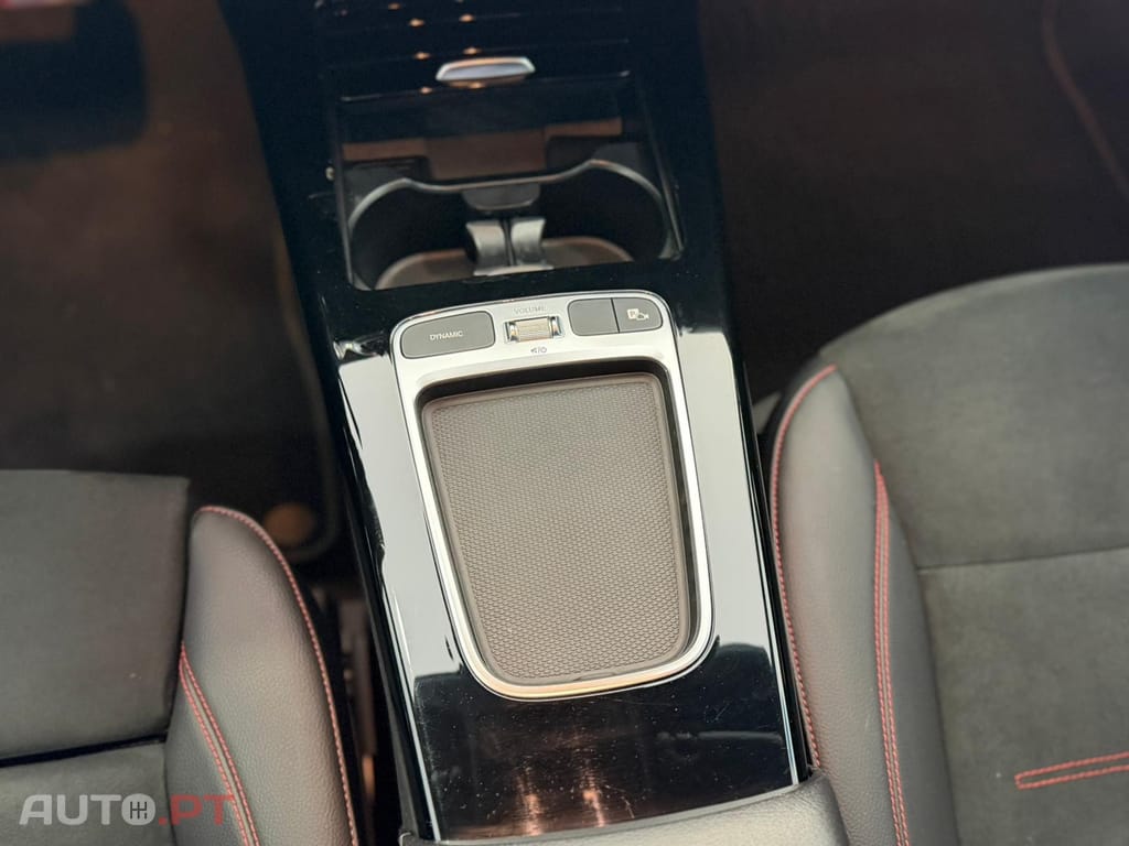 Mercedes-Benz A 250 e AMG Line